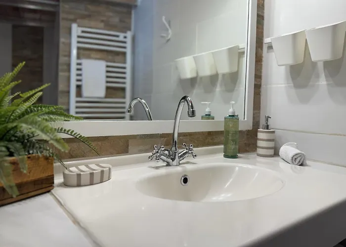 Cote Cour - Voute By Prim0 C0nciergerie